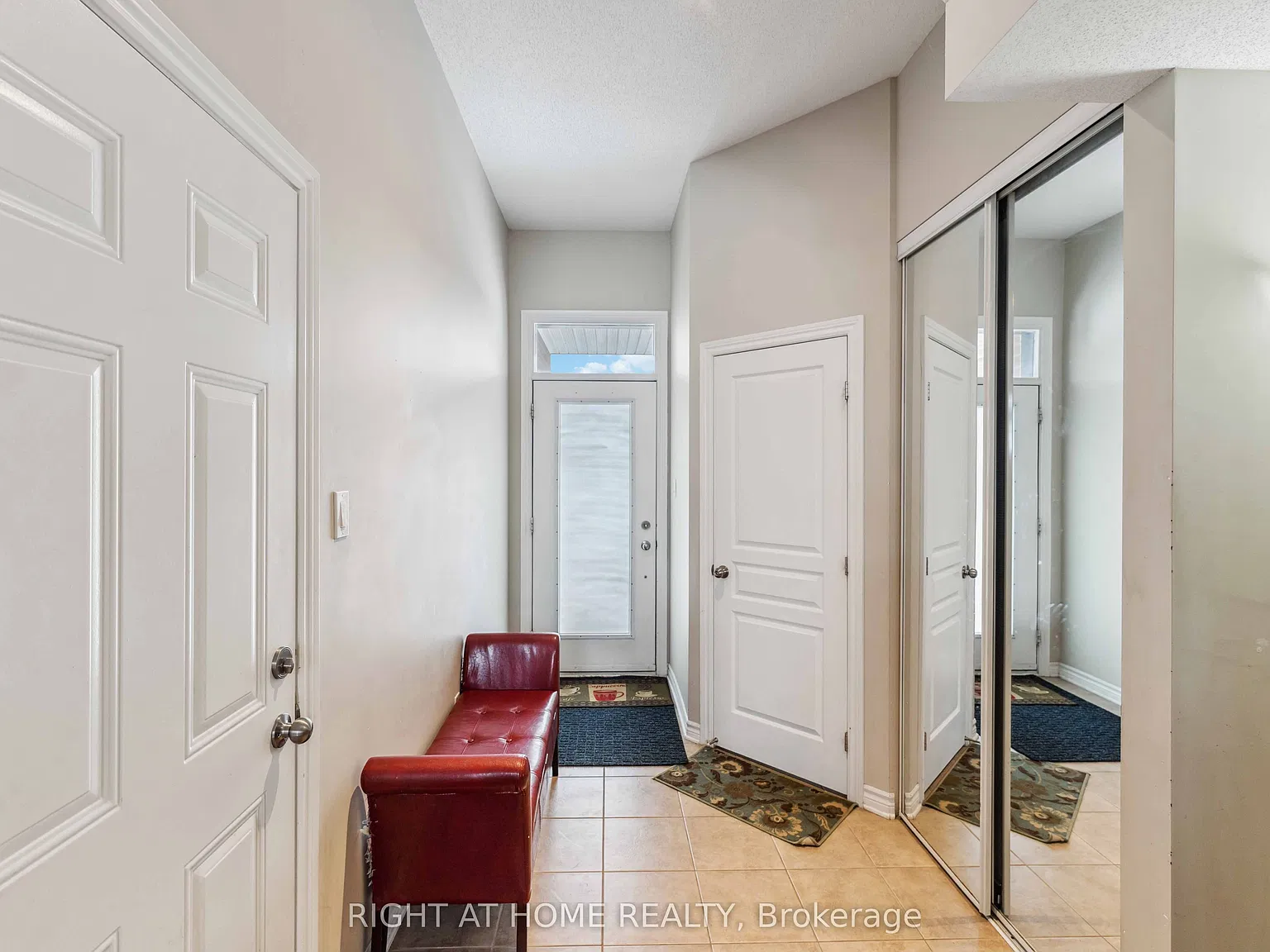 3 bed, $2,800 — Photo 2
