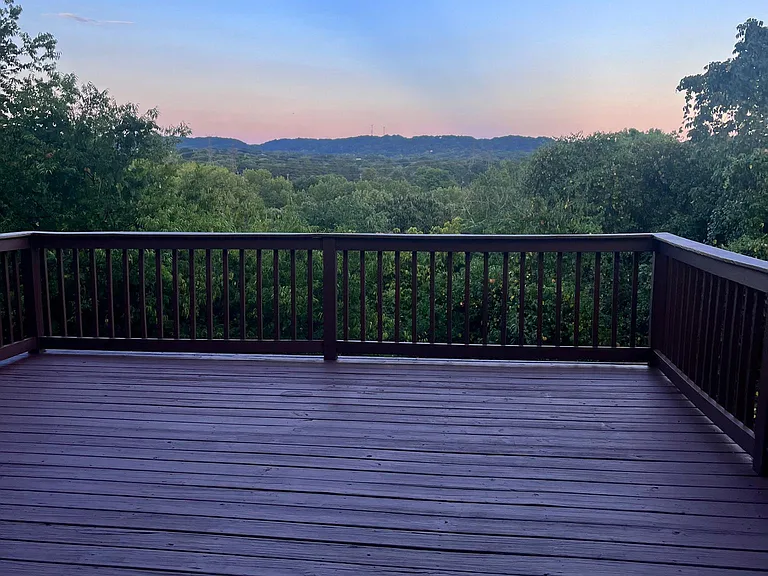203 Riverbend Ln — Photo 9