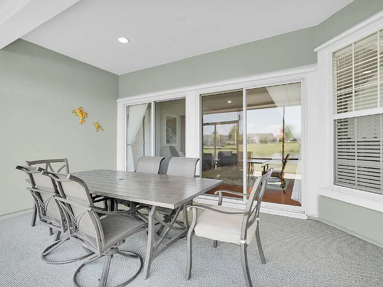 17 Thomas Bee Dr — Photo 53