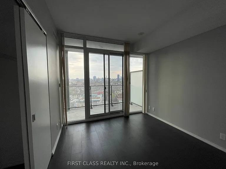 125 Peter St #1402 — Photo 11