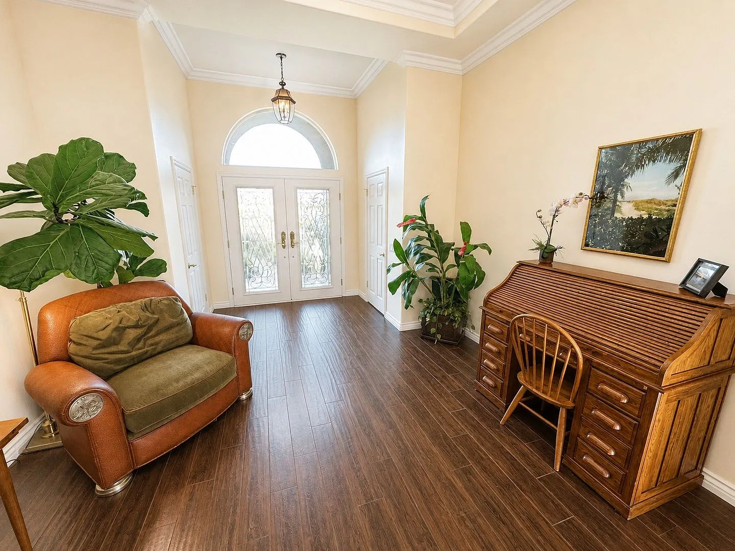 Available July 1 | Furnished 4-Bedroom Claremont Home with Office, Wi-Fi & Valley Views — Photo 4