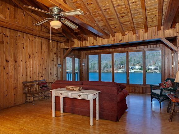 Plenty of windows for view