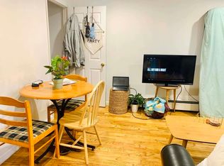 183 Greenpoint Ave #1F, Brooklyn, NY 11222