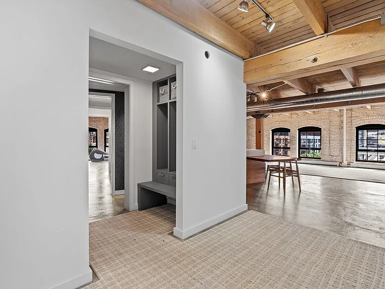 404 Washington Ave N #506 — Photo 2