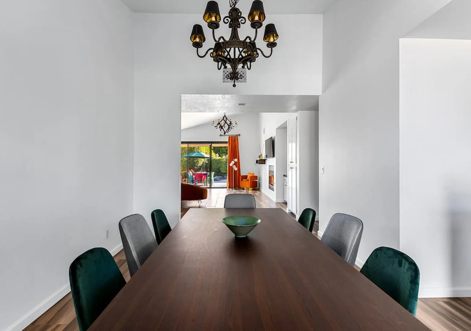Stylish Palm Springs Retreat with Pool — Photo 4