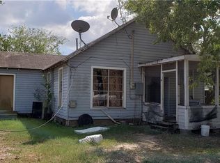 907 Cole St, Bryan, TX 77803
