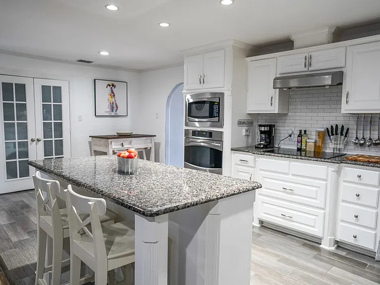 Hilltop Dr — Photo 11