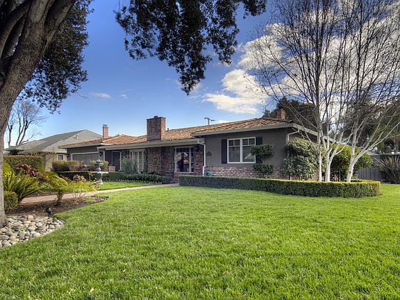 3rd image of 1698 Laurelwood Dr