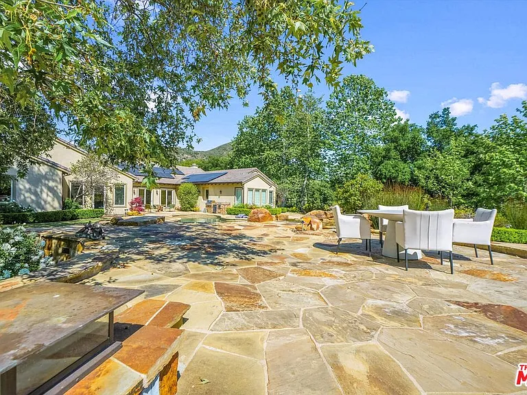 29734 Mulholland Hwy — Photo 37