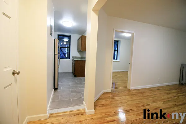 Rented by Link NY Realty | media 20