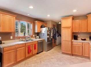 3055 Eagles Nest Dr, Kingsley, MI 49649