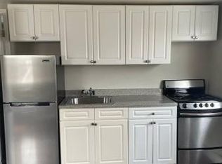 2447 Marlboro St APT 2, East Meadow, NY