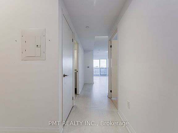 4th image of 10 Gibbs Rd #614