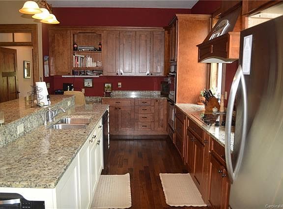 5th image of 216 Stepping Stone Ln #2
