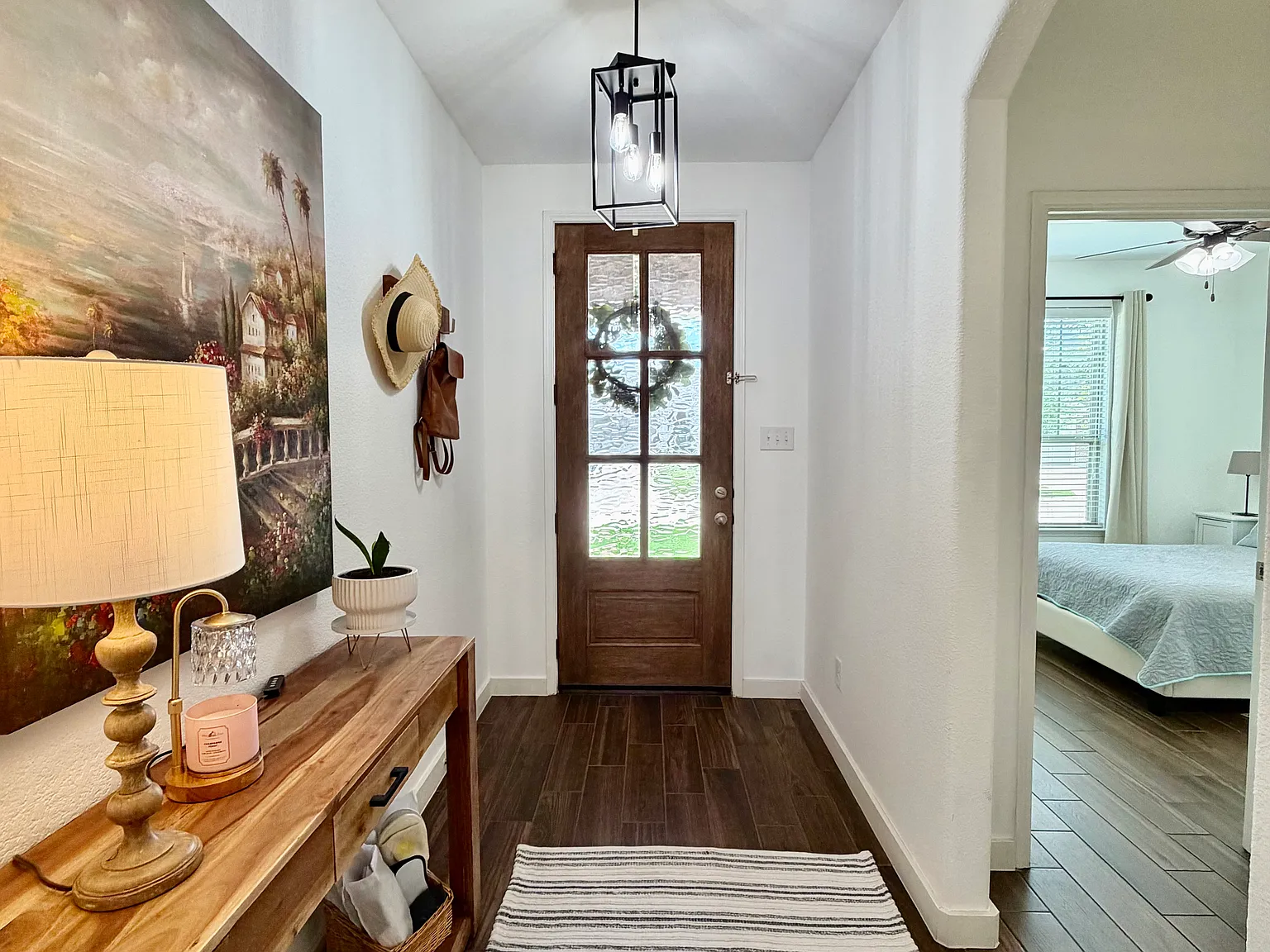4 bed, 1924 sqft, $2,500 — Photo 3