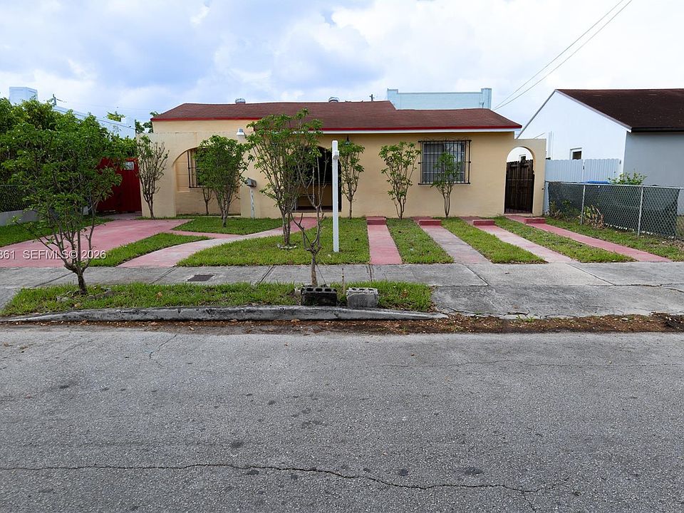 1st image of 2323 SW 17th Ter