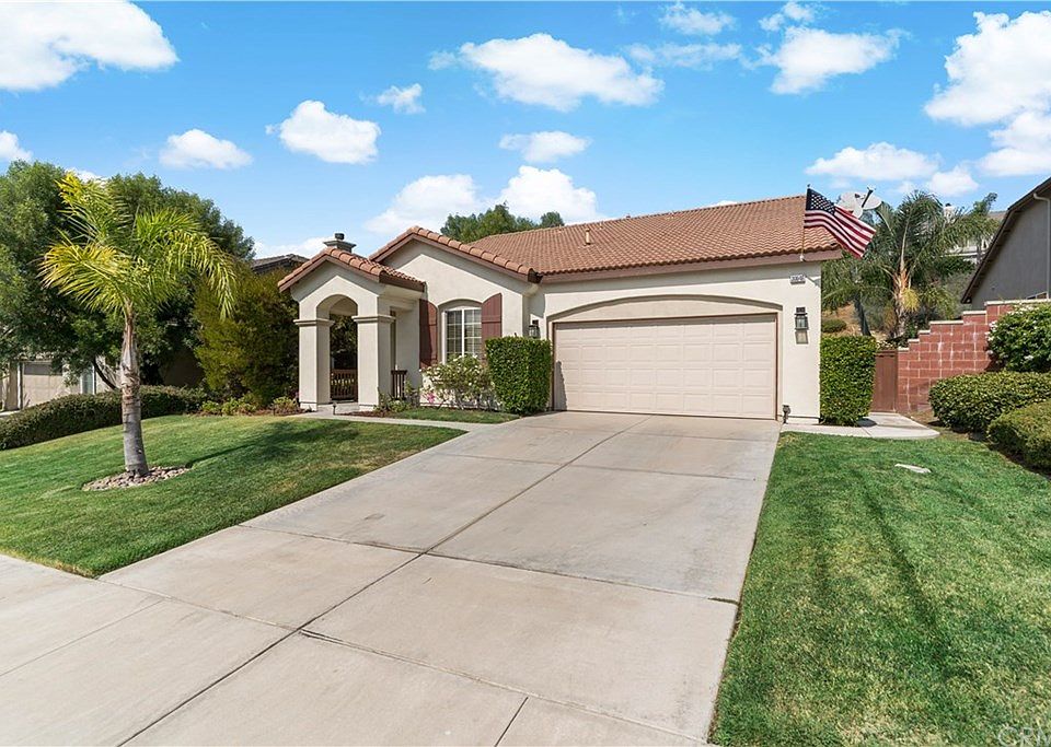 1st image of 30648 Carousel Ln