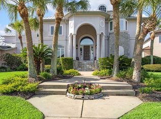 1818 Ray Shell Ct, Seabrook, TX 77586