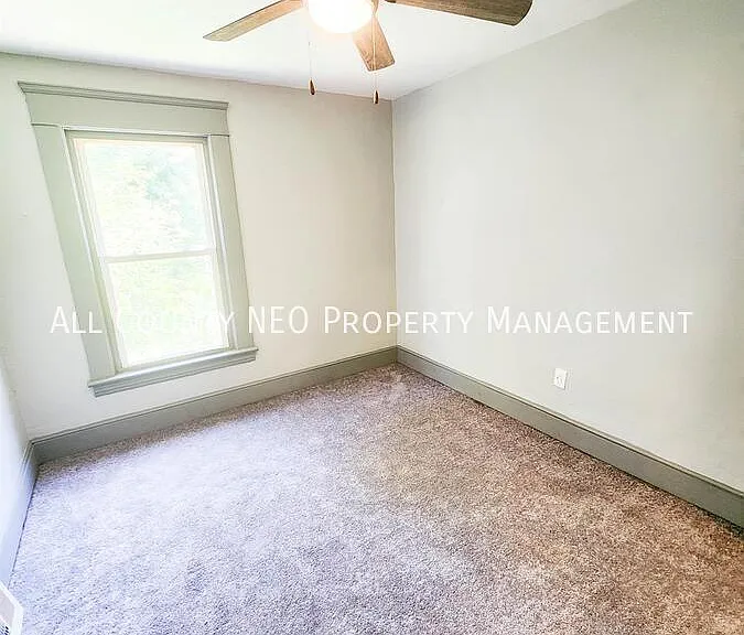 10639 Dupont Ave — Photo 14