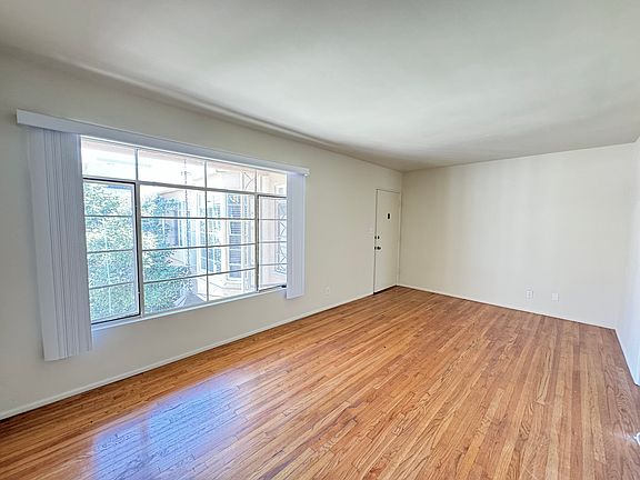 2nd image of 123 N Jackson St APT H