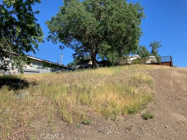 2720 Lakeview Dr #17, Nice, CA 95464