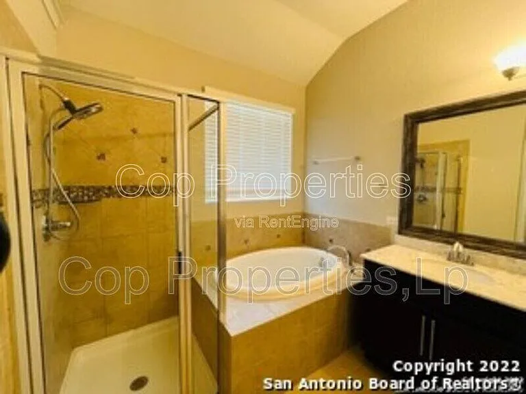 8221 Dublin Frst — Photo 12