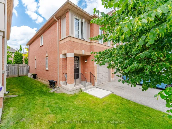 5030 Heatherleigh Ave #157, Mississauga, ON L5V 2G7