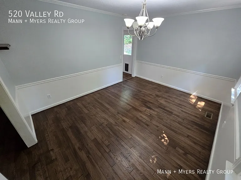 520 Valley Rd — Photo 21