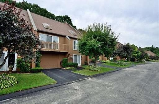 2nd image of 7 Woodland Park Dr