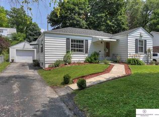 6513 N 35th St, Omaha, NE 68112