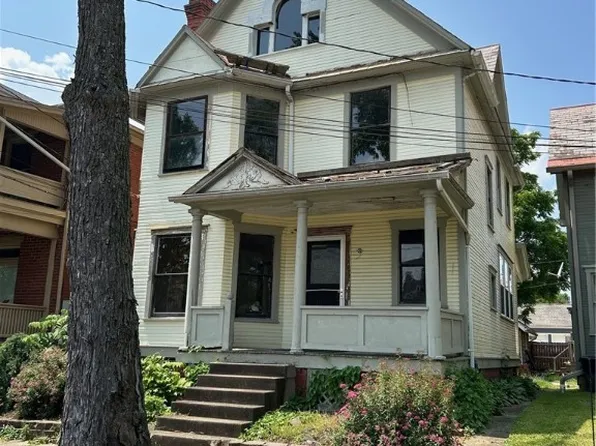 213 Montgomery St, Marietta, OH 45750