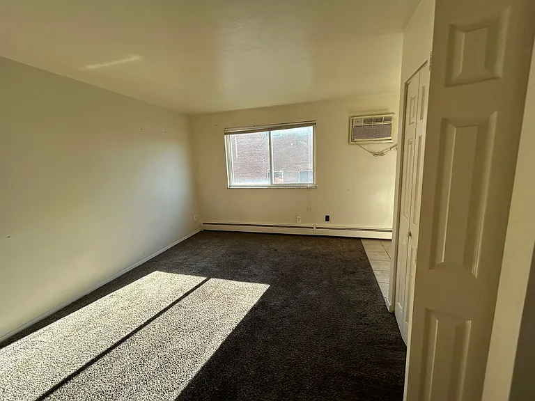 Efficiency Apartments for rent in Western Hills — Photo 3