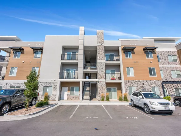 2342 E 830 S Unit 28, Spanish Fork, UT 84660