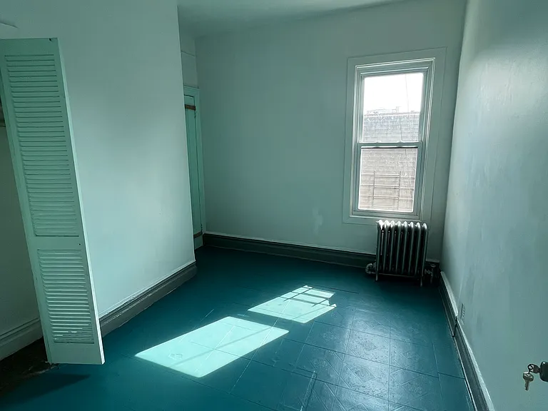 590 Van Nest Ave #2 — Photo 6