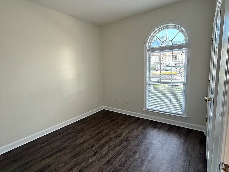142 Westhaven Dr #9B — Photo 8