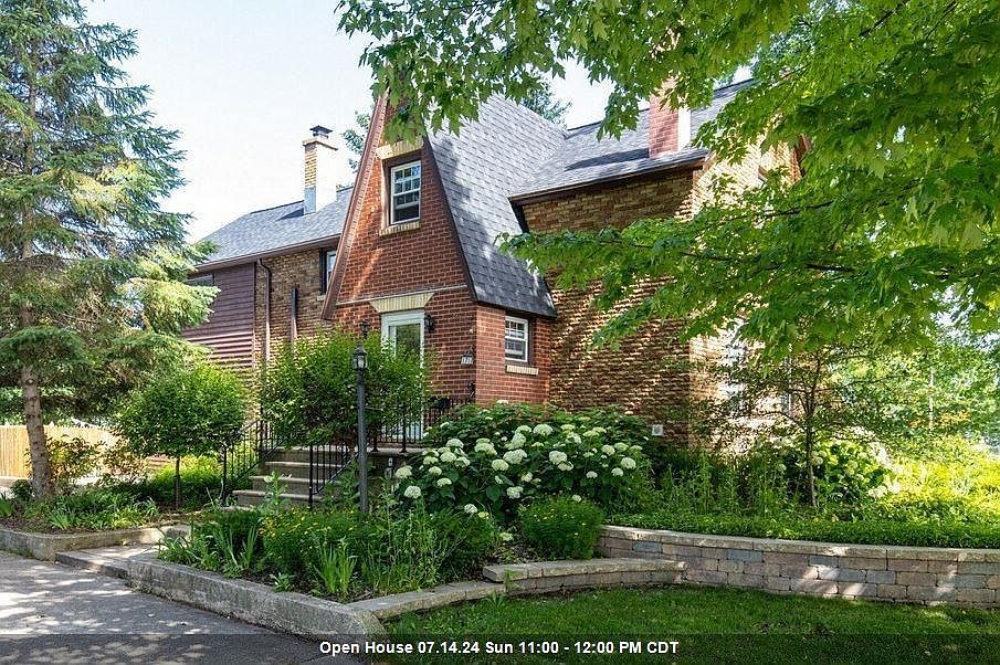 1717 Knapp St, Oshkosh, WI 54902 MLS 50293596 Zillow