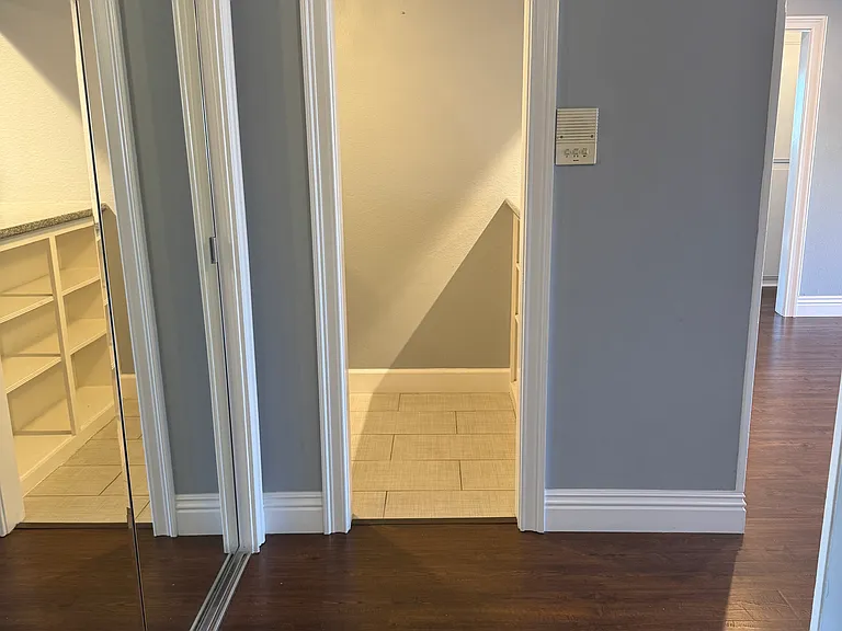 916 S Sherbourne Dr #205 — Photo 11
