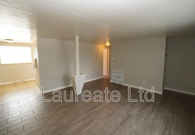 679 Miller Ct — Photo 3