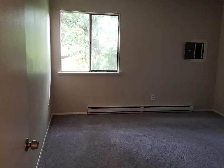 14 Augusta Ct #B — Photo 7