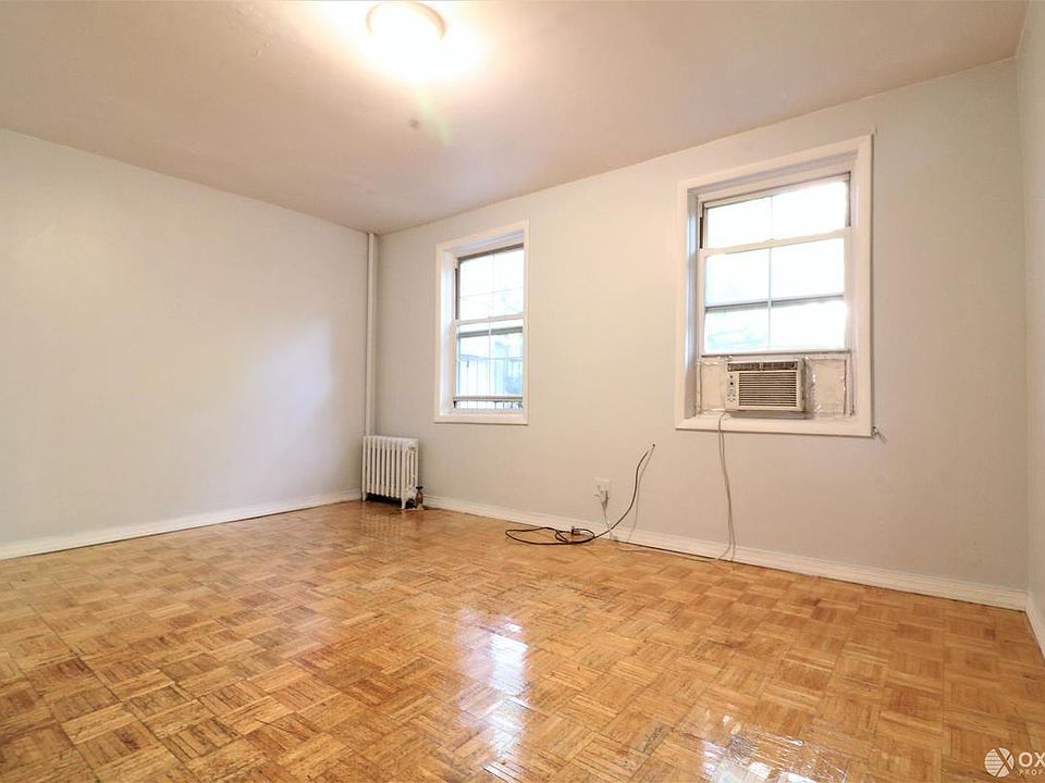 2nd image of 514 Hudson St APT G11