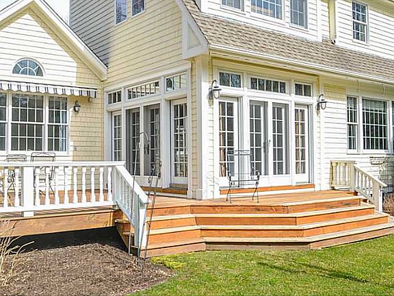 3rd image of 20 Princess Pine Dr