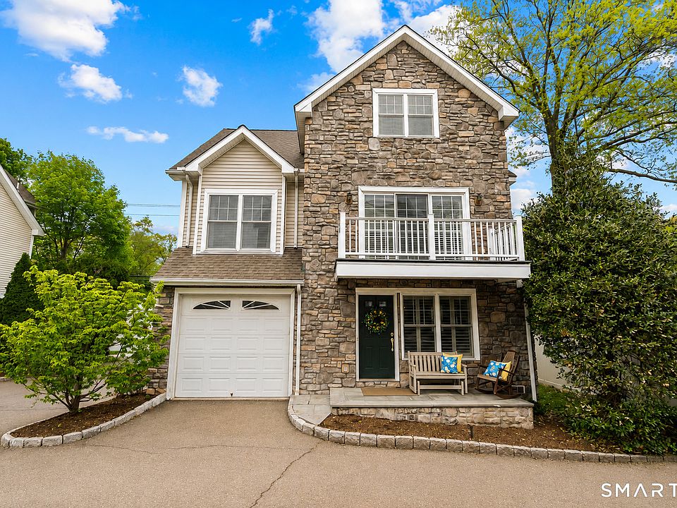 1st image of 39 Maple Tree Avenue #1
