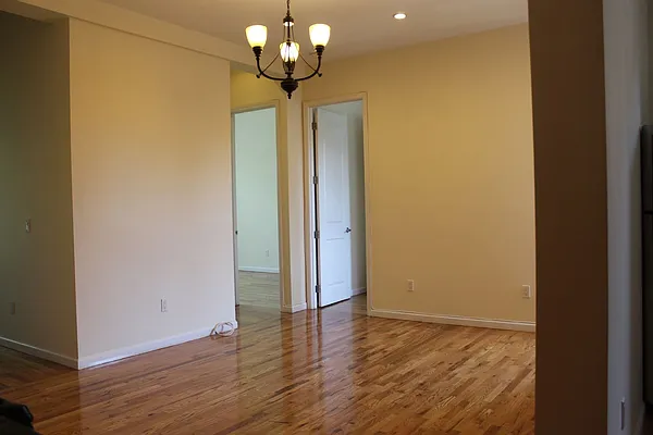 Rented by Premier Metro Realty Corp | media 3