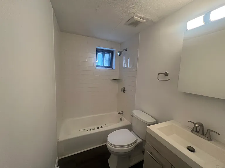 42 Belle Isle Ave #24 — Photo 7