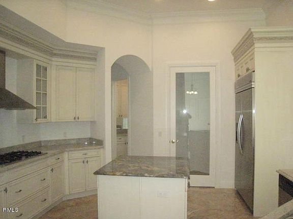 5th image of 9424 Scarborough Ct