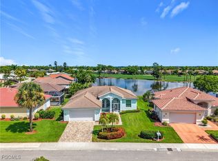 2071 Rio Nuevo Dr, North Fort Myers, FL 33917