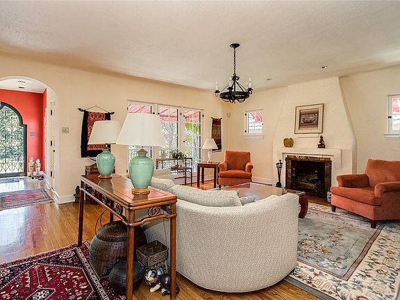 5th image of 4847 E 17th Avenue Pkwy