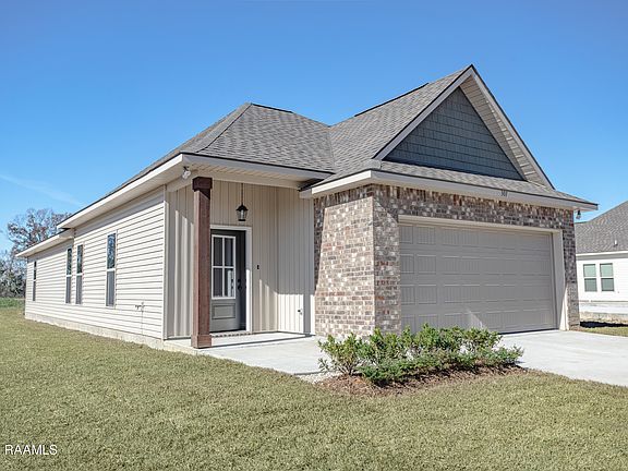 3rd image of 301 Cainwood Ct