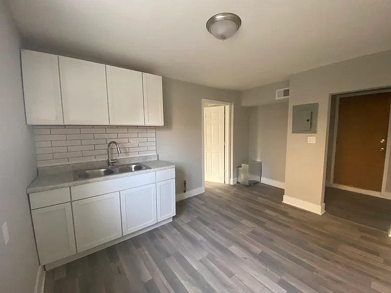 243 N Mason Ave #B — Photo 8