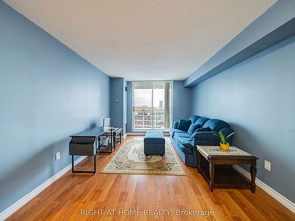 4th image of 15 Sewells Rd #1005